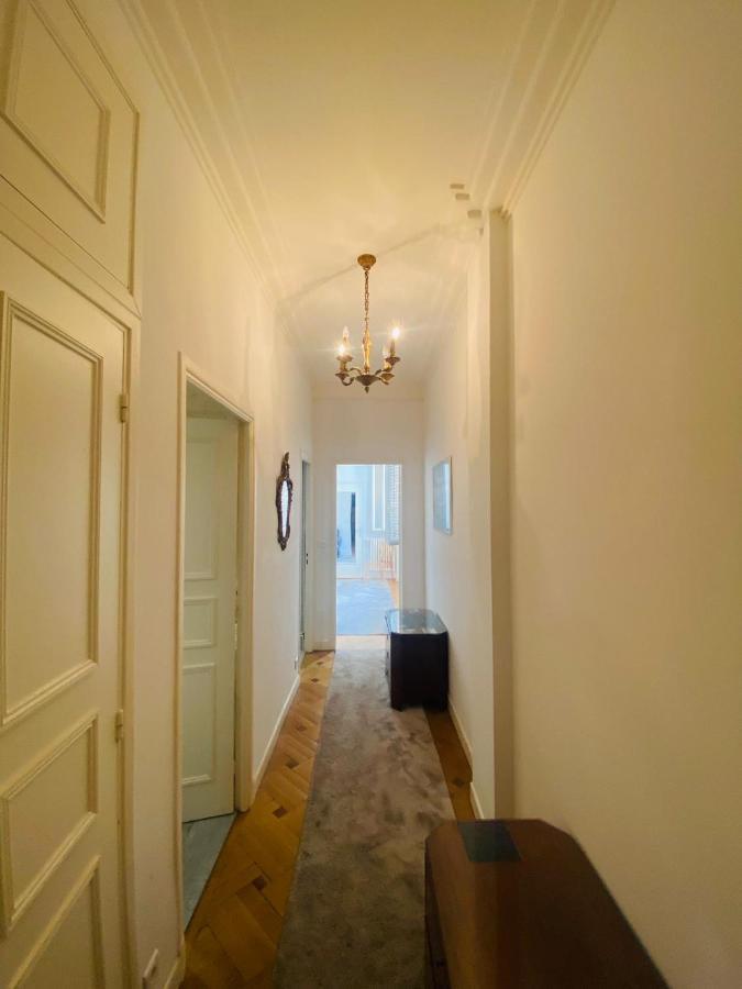 Promenade Des /carre D'or - 2 Mins Plages Apartment